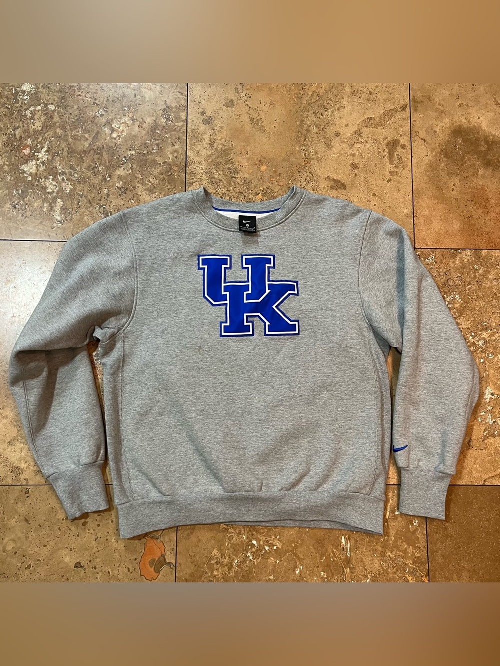 Nike Men’s University Of Kentucky Wildcats Crewneck Pullover Sweatshirt Medium